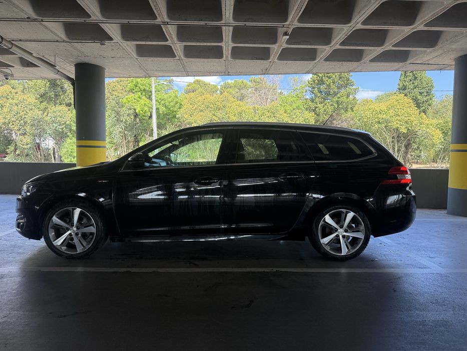 Peugeot 308 sw gtline 130cv — photo 3