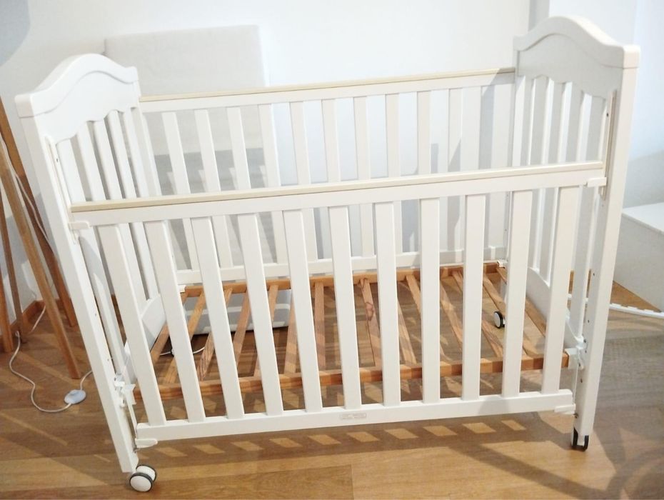 Berço Trama em excelente estado