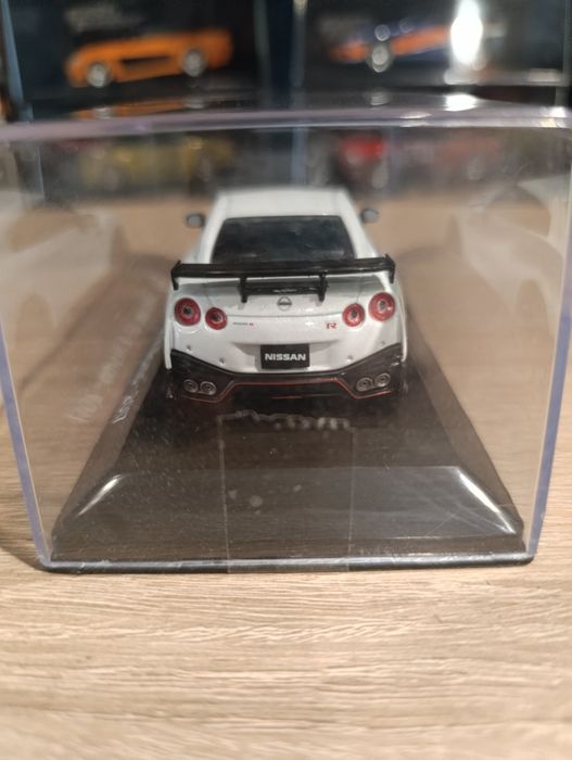 Model Nissan GT-R Nismo 2017 1:43