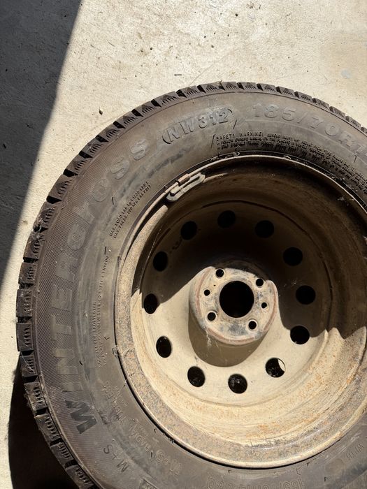 Продам резину 185/70 R14