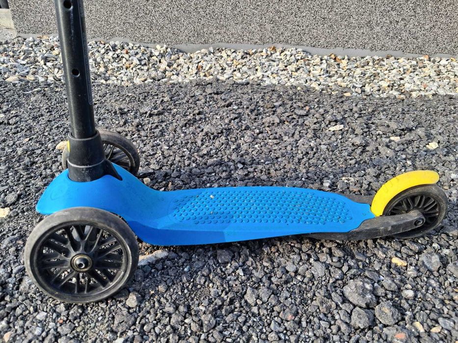 Hulajnoga Decathlon oxelo B1 trzykołowa