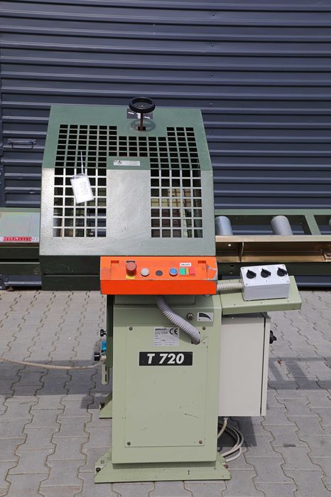 Piła poprzeczna OMGA T720 ze stołami (1040)