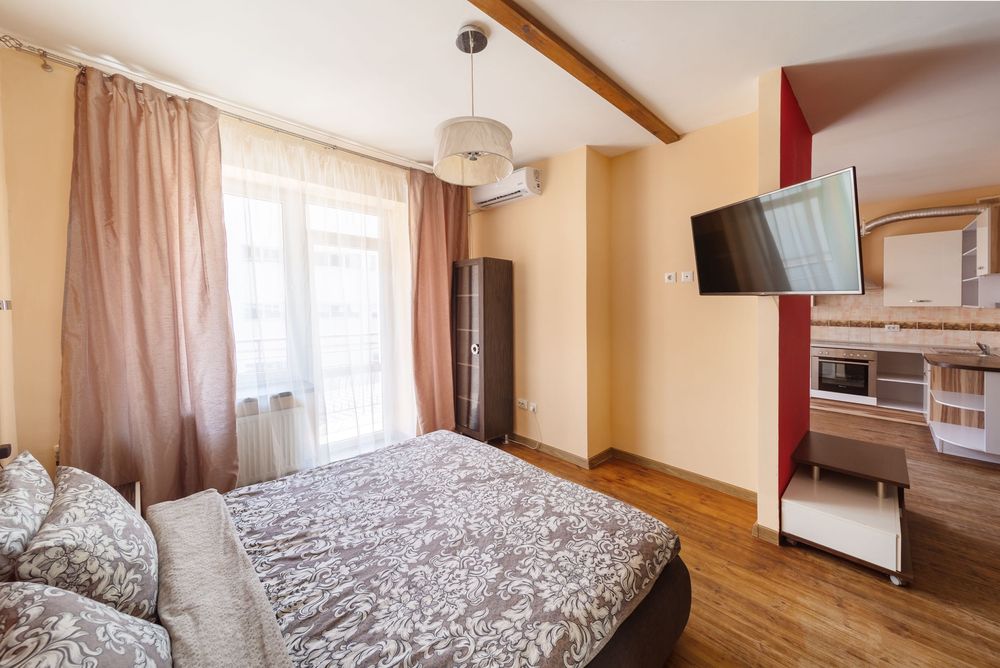 Люкс квартира посуточно Джакузи Smart TV низкий этаж Центр Научная