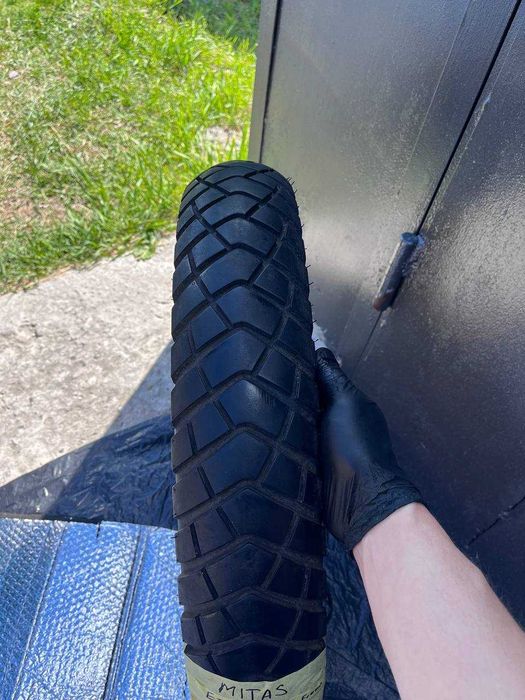 Мотогума Mitas E-08 Enduro 100/90 R19 мотошина