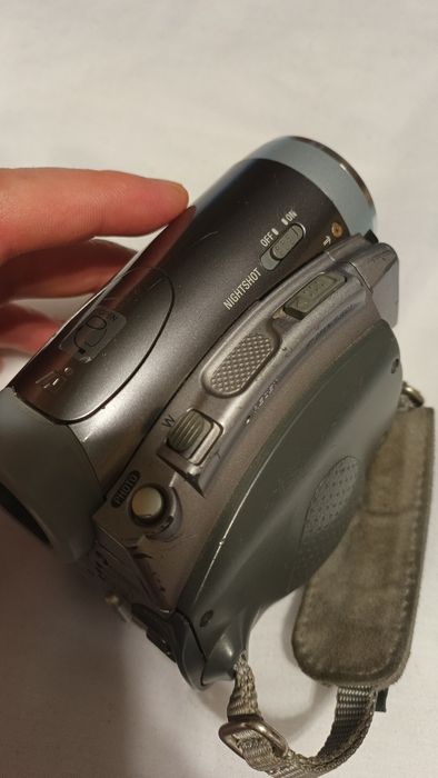 Видеокамера Sony Handycam DCR-HC90E