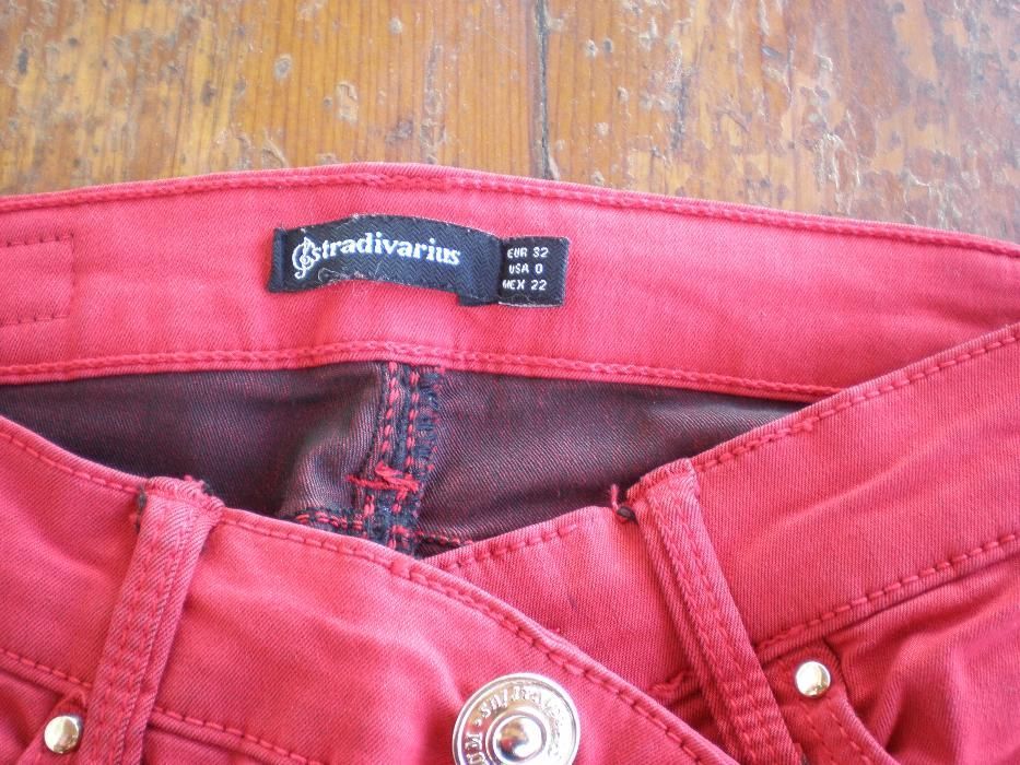 Calças vermelhas Stradivarius 32