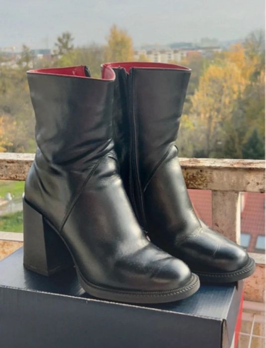 Czarne buty w bardzo dobrym stanie