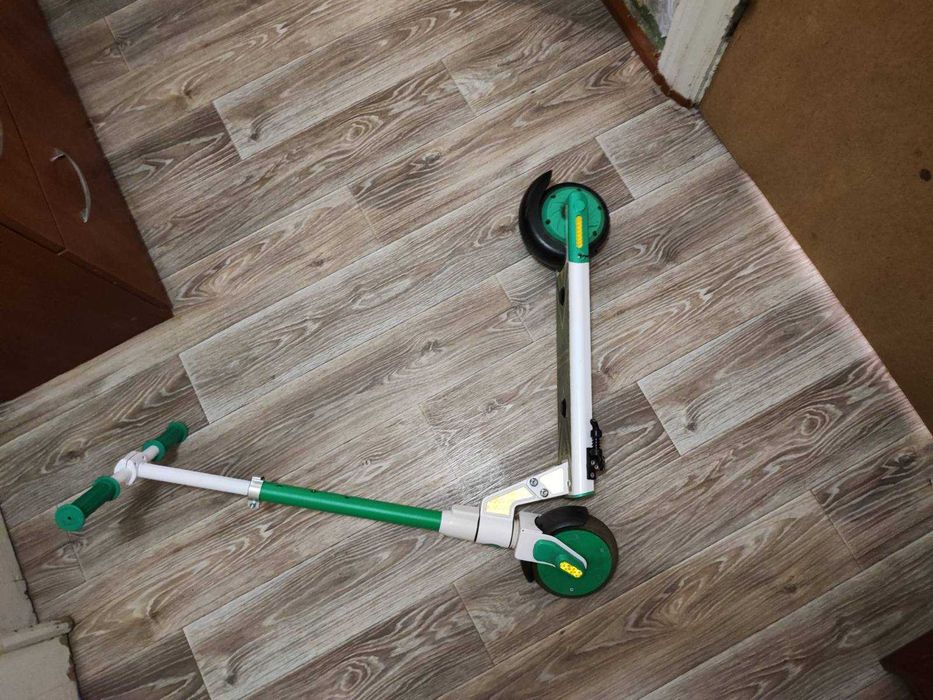 Електросамокат Hoverfly