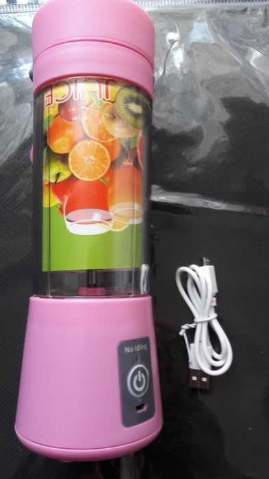Портативный блендер SmartJuiceCupFruits заряжается от USB Новый!