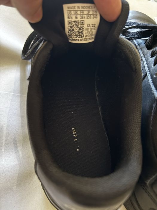 Продам кросівки adidas