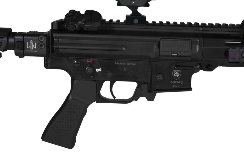 Пістолетна ручка AR з нішою