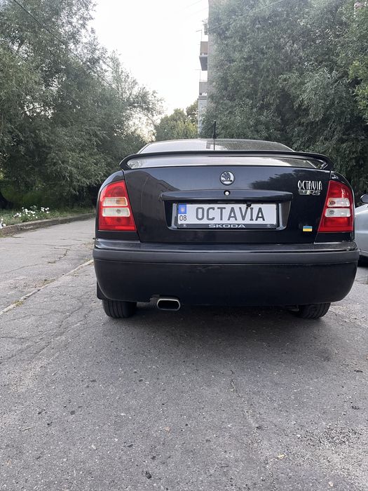 SKODA oktavia тур 1.8 турбо