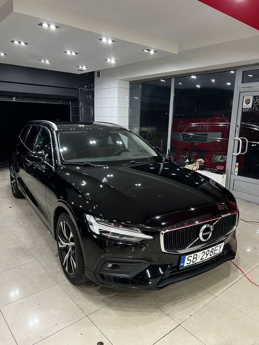 Volvo V60 Stan idealny, webasto, hak, cały wyciszony, nowe opony premium