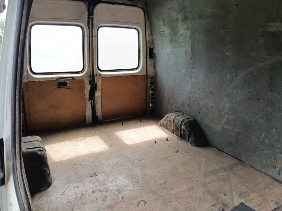 Продаю робочий ford transit
