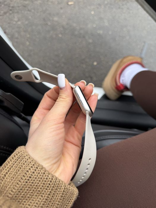 Apple Watch SE GPS 40mm Starlight Aluminium Case