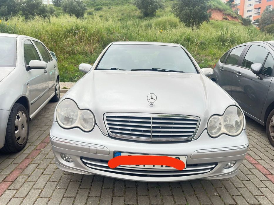 Mercedes-Benz C 220