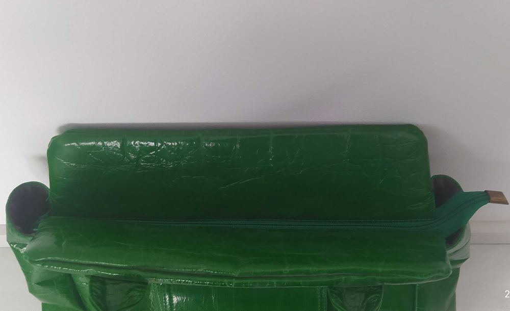 Nowa torebka na ramię (zielona)