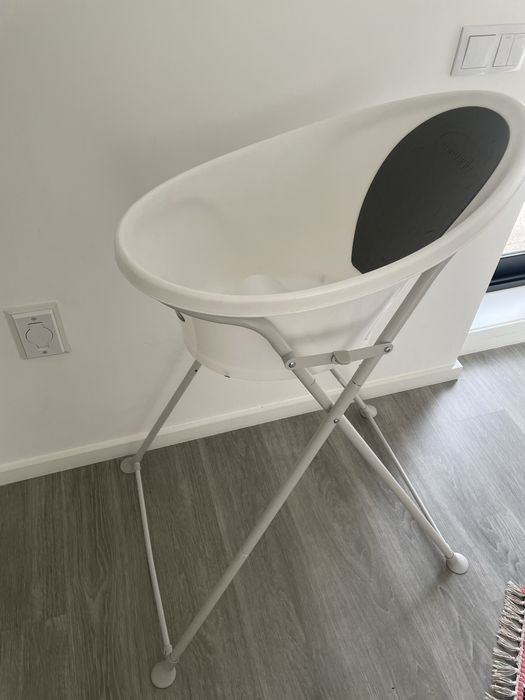 Banheira da schnuggle com suporte