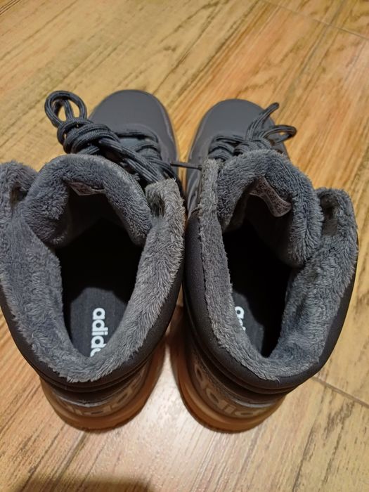 Хайтопи,  взуття Adidas