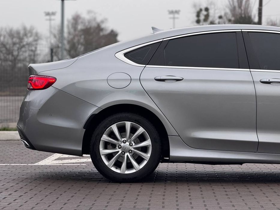 Chrysler 200 2014 року, 3,6 газ/бензин, автомат, передній привід,182т.