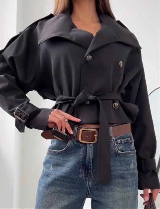 Укорочений жіночий тренч на підкладці