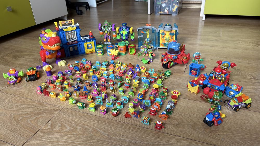 Zestaw różnych torów Hotwheels + Super Thing duży zestaw