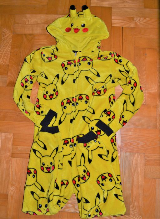 101^ pokemon pikachu plusz strój przebranie piżama 9/10 Lat_134/140 cm