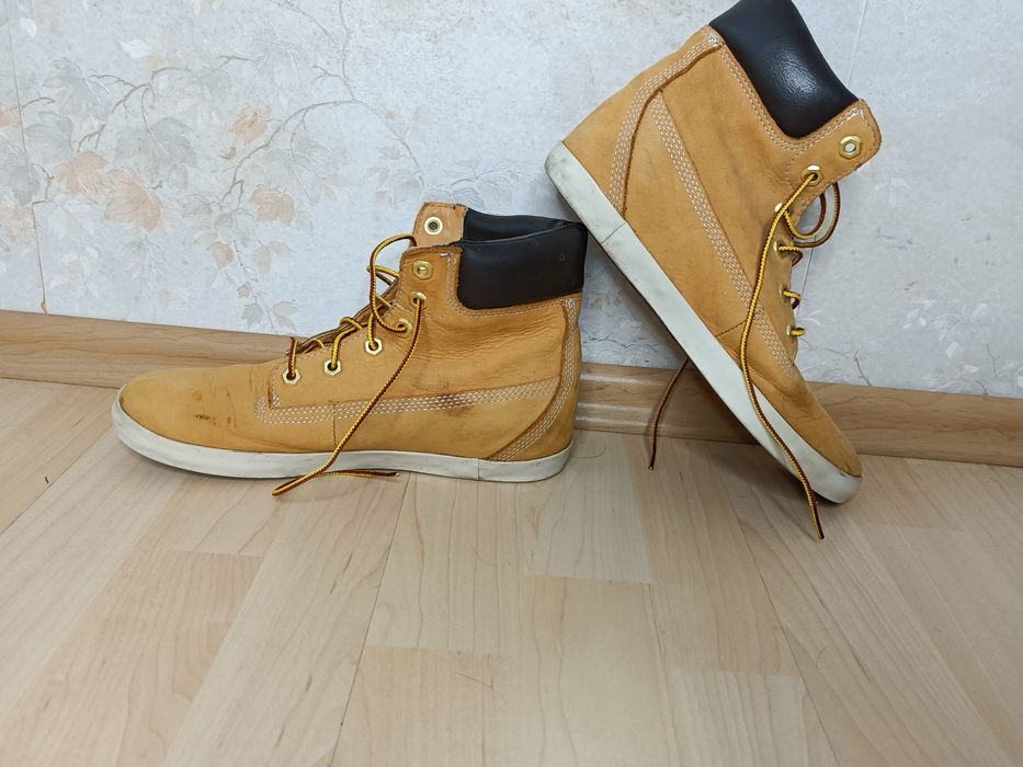 Timberland rozmiar 41 skóra naturalna.