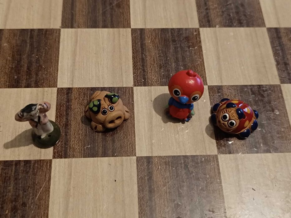 4 figuras bonecos antigos