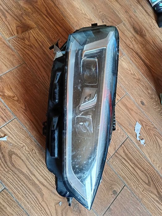 Lampa reflektor Audi A5 8w6 prawa Led