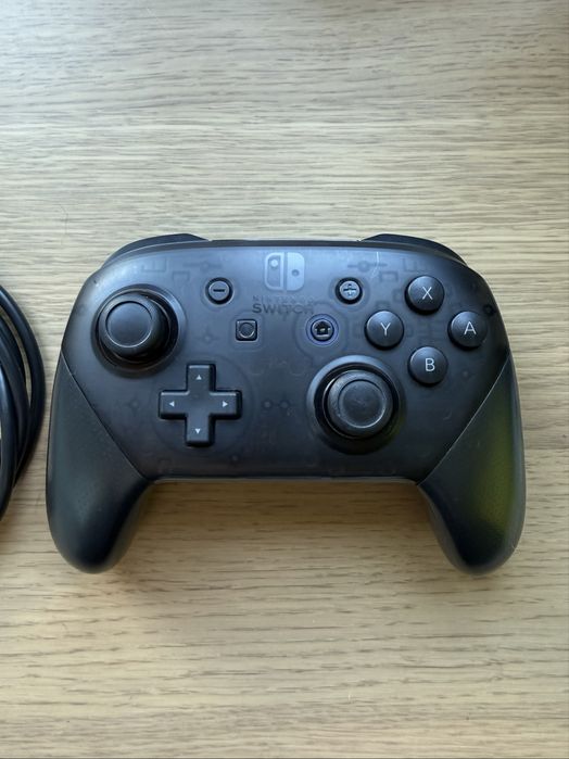 Comando Nintendo Switch Pro + Cabo
