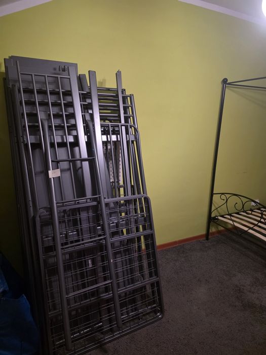 Łóżko piętrowe Ikea SVÄRTA z biurkiem