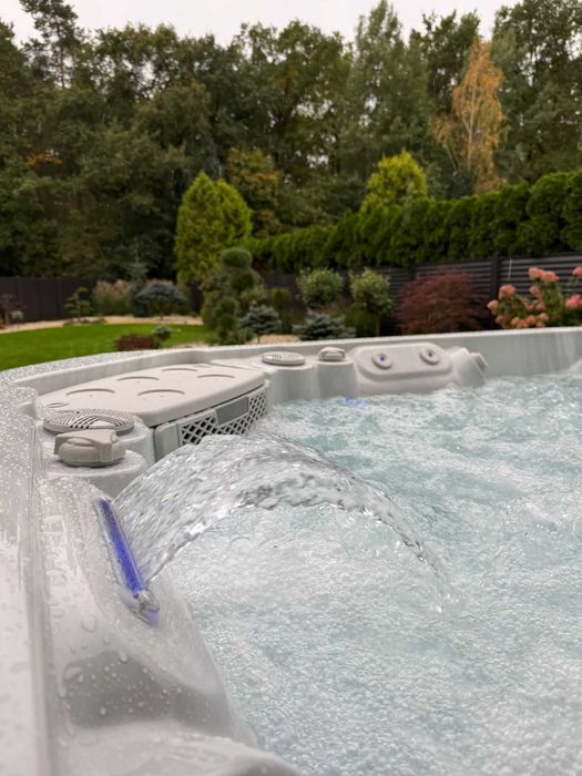 Całoroczne Jacuzzi Ogrodowe dla 5 osób Dynasty - Holenderska Marka