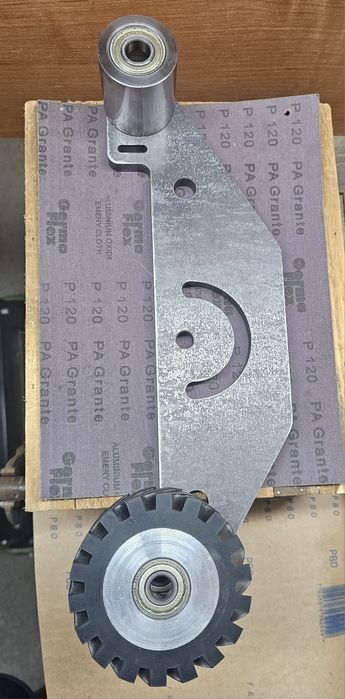 Szlifierka taśmowa /// rolki /// rolka koło gumowane ///