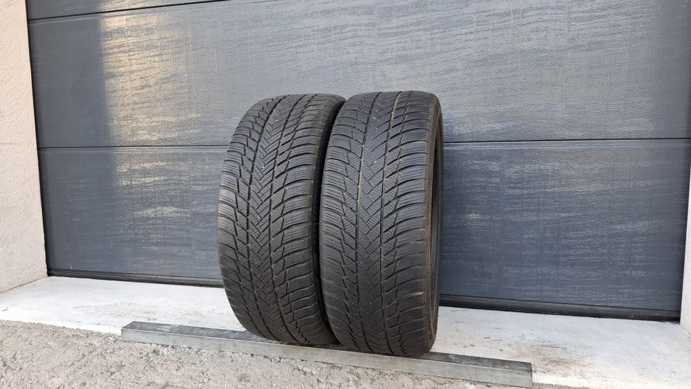 Bridgestone 235/45 R20 Blizzak