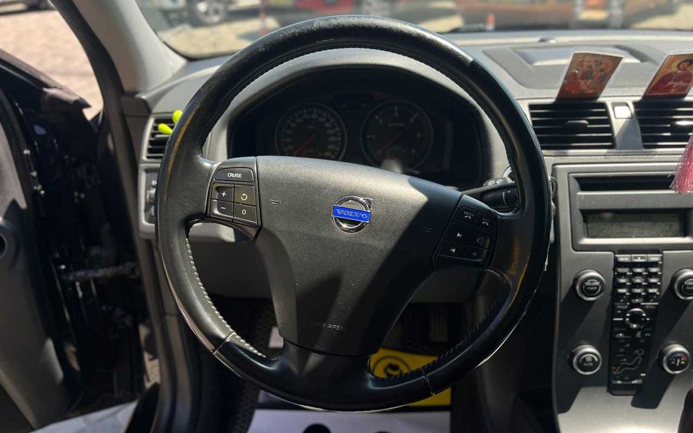 Volvo  V50  2010