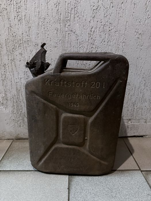 Каністра німецькоі арміі вермахту 1943р