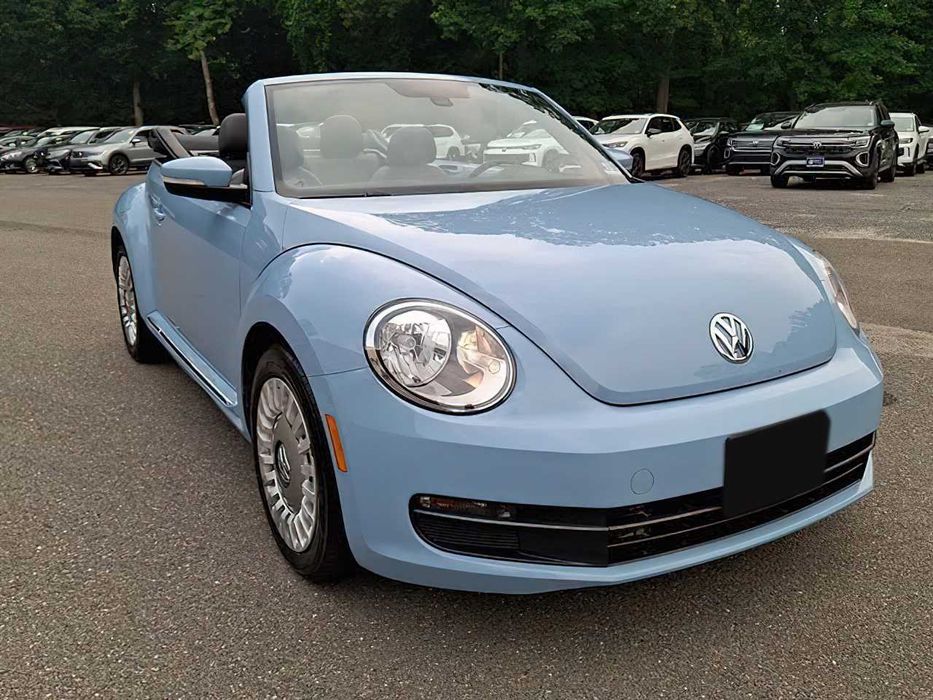 Volkswagen Beetle      2015