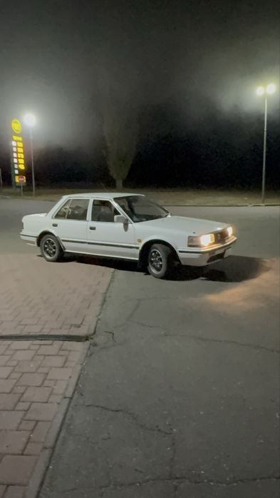 Nissan bluebird  EU11