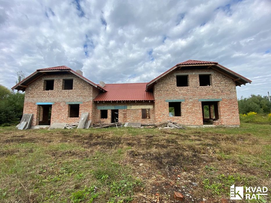 Продаж дуплекс в Богородчанах