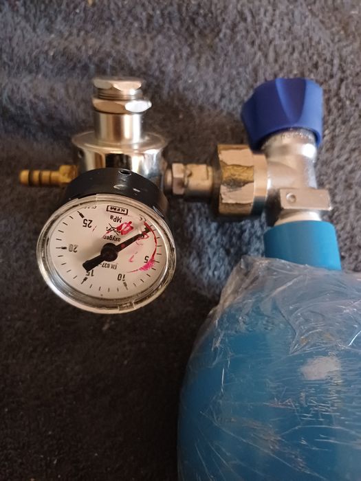 Кисневий балон 2л з редуктором