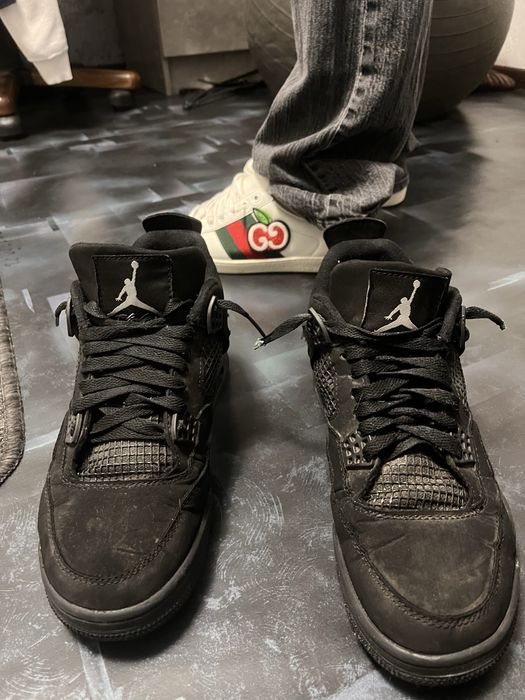 Jordan 4 black cat