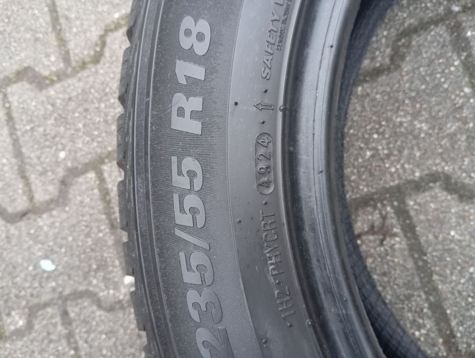 1szt całoroczna Kumho solus 4S SUV HA32+  235/55/18 104V XL  DOT4924