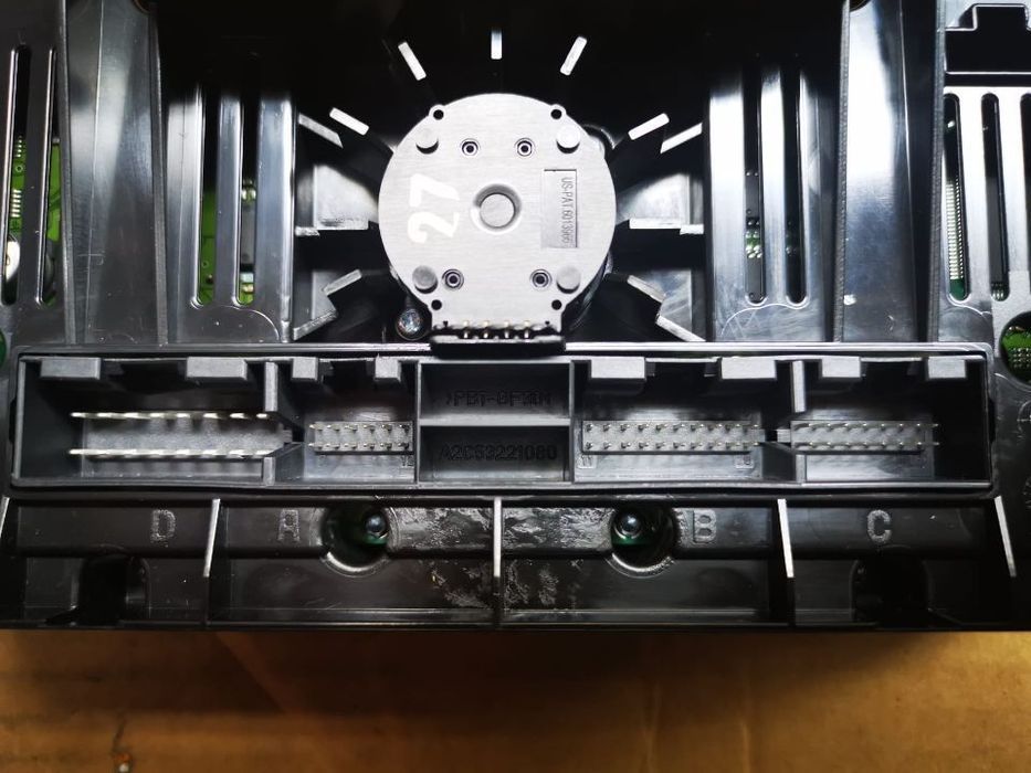 AUDI A3 8P BUTAO COMANDO AC CLIMATRONIC  S001