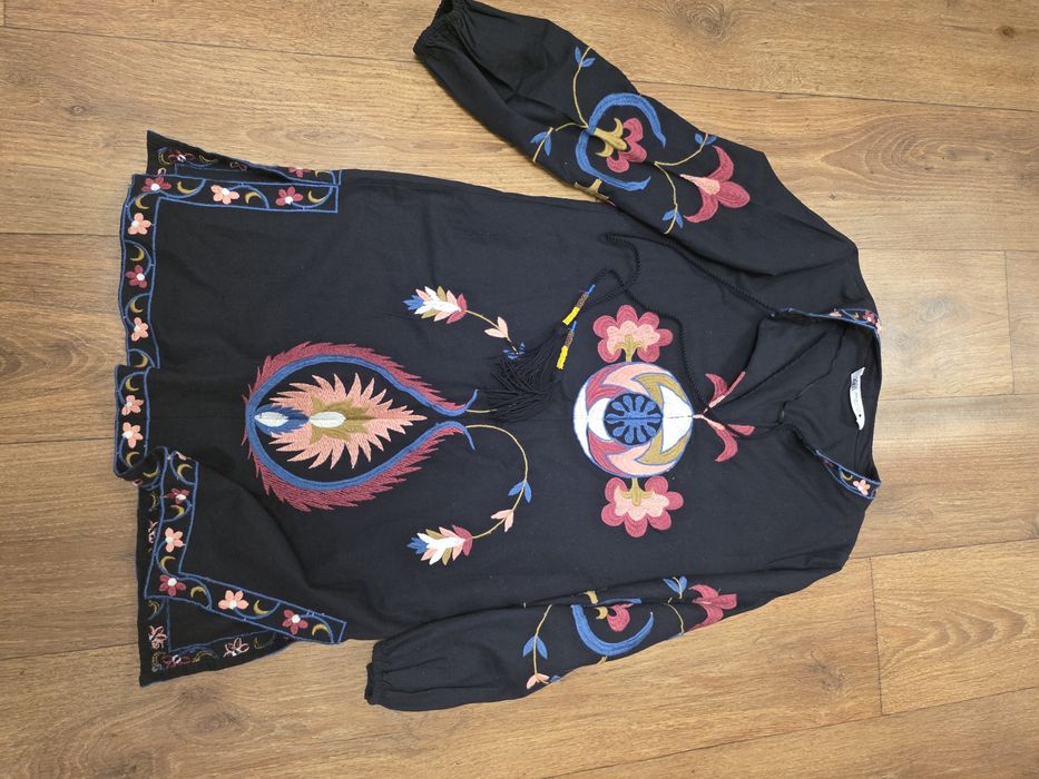Вишита сукня Zara