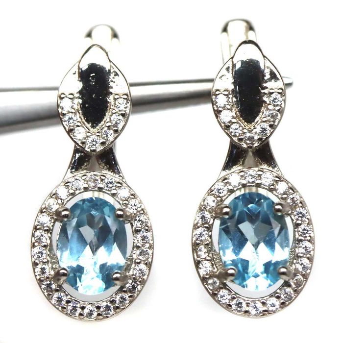 Серьги из серебра 925 пробы с голубым топазом