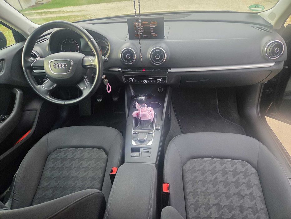 Sprzedam Audi A3 8V