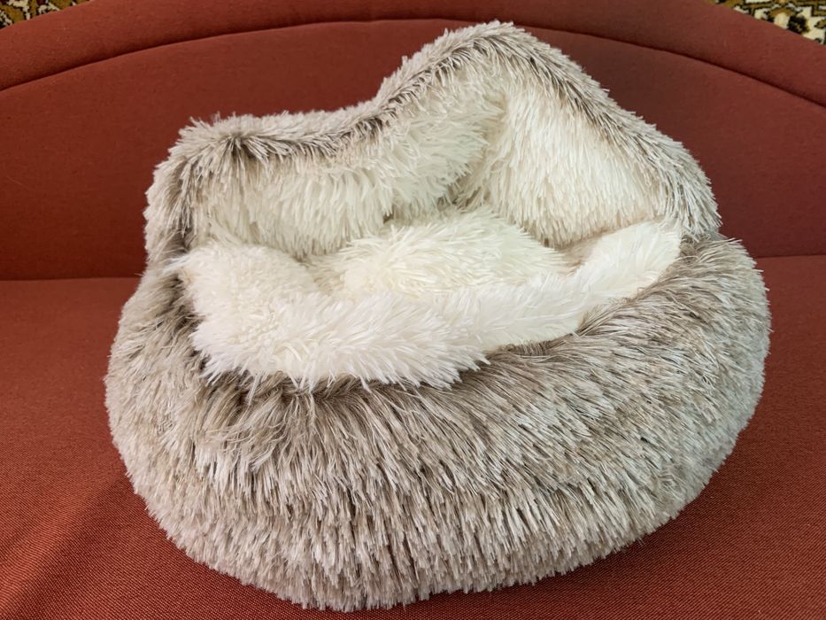 Продам плюшевую кровать для кошек