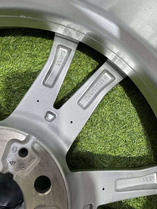 Оригінальні диски R19 BMW 7 Series G70 i7 903 style 245/50/19 Yokohama