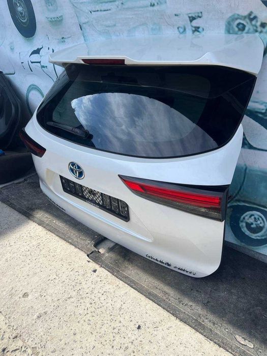 Кришка багажника Toyota Highalnder 2019-2026р
